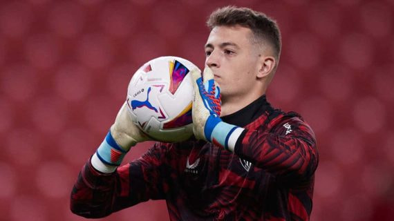 Julen Agirrezabala, durante un partido de la presente temporada.