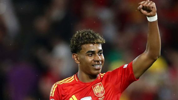Lamine Yamal celebra uno de los goles de España a Georgia en los cuartos de final de la Eurocopa 2024.