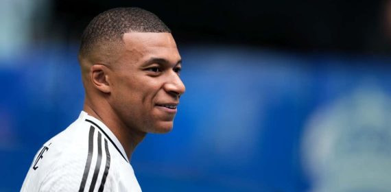 Kylian Mbappé, en su presentación con el Real Madrid.