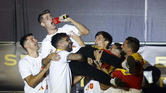 Estas son las canciones elegidas por los jugadores de la Selección española en la celebración de la Eurocopa: lista completa