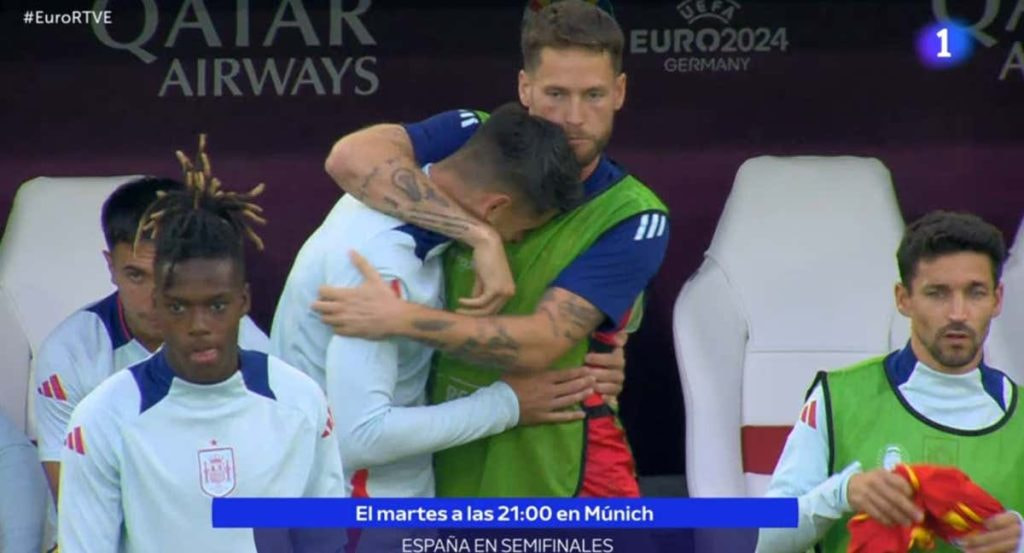 Morata celebra el pase a semifinales.