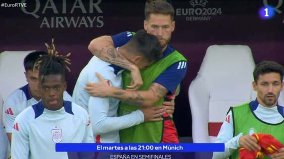 Morata celebra el pase a semifinales.