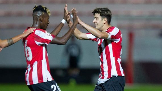 Los 'Nicos' celebran un gol con el Athletic.
