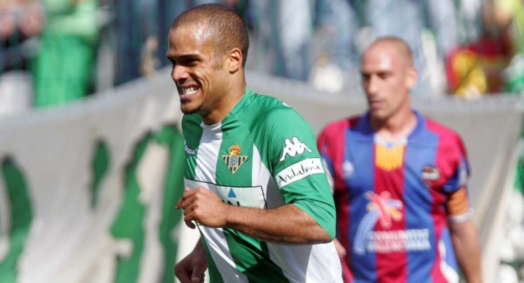 David Odonkor, en un partido del Betis.