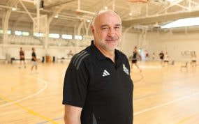 Pablo Laso en las instalaciones de su campus