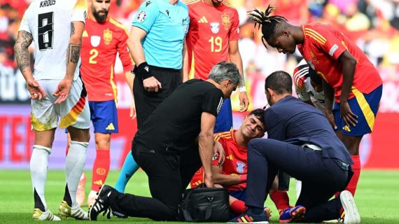 Pedri, en el momento de su lesión contra Alemania.
