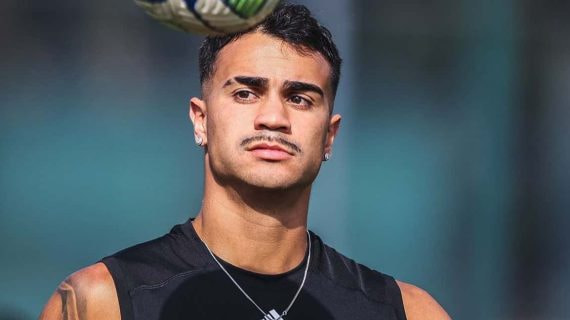 Reinier se entrena durante sus vacaciones en Brasil.