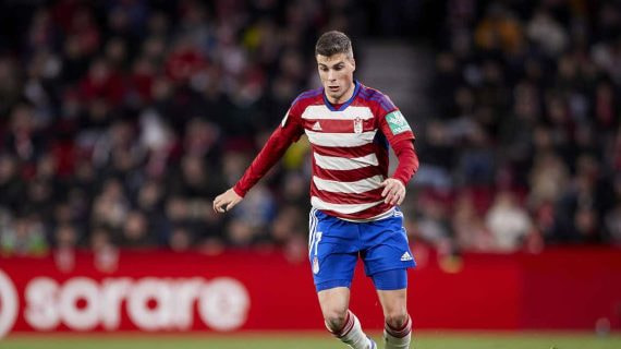 Alberto Soro, en un partido con el Granada.