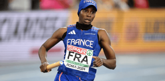 Sounkamba Sylla, corriendo con gorra.