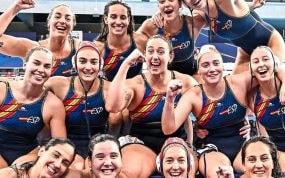 La Selección celebra ser terceras del mundo.
