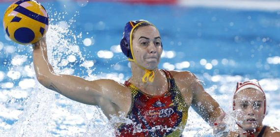 La catalana Bea Ortiz, pieza clave de la selección femenina de waterpolo de España en París 2024.