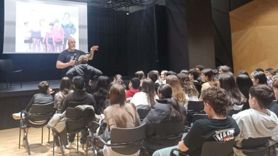 Iñaki Zubizarreta, en una de sus multiples charlas.