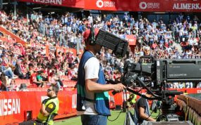 Un cámara en un partido.