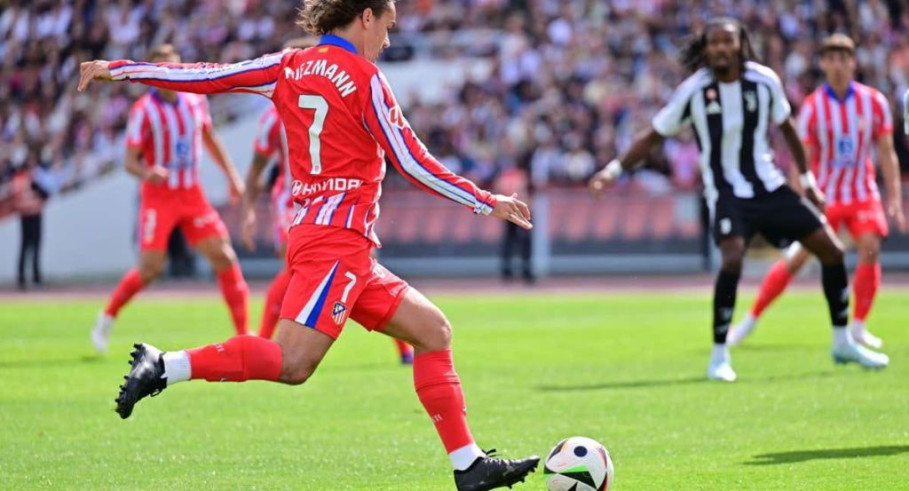 Griezmann y las botas negras de pretemporada.