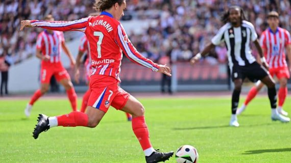Griezmann y las botas negras de pretemporada.