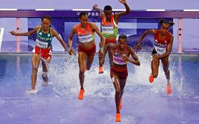 Carrera de obstáculos en París 2024.