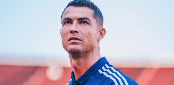 Cristiano Ronaldo, en el campo del Almería.