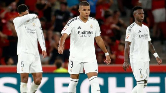 Bellingham, Mbappé y Vinicius, después del gol de Muriqi.