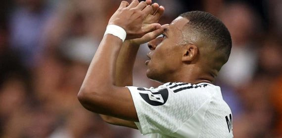 Mbappé, en un instante del partido ante el Real Valladolid.