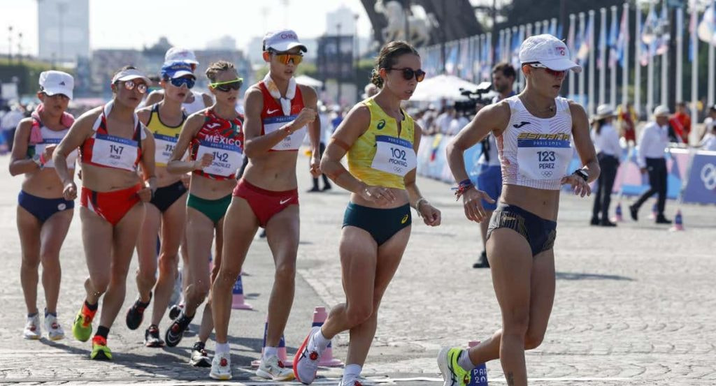 María Pérez encabeza el pelotón de competidoras de 20 km marcha en los Juegos Olímpicos de París 2024. La granadina se quedó con la medalla de plata en esa especialidad.