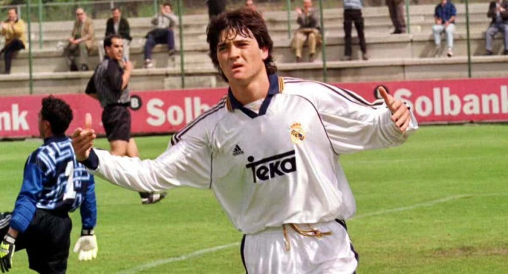 Tote, en un partido con el Real Madrid.