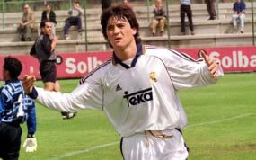 Tote, en un partido con el Real Madrid.