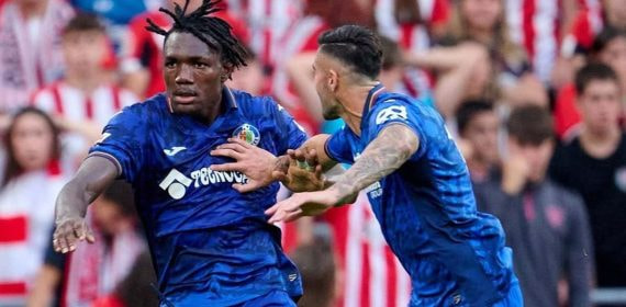 Chrisantus Uche celebrando su gol ante el Athletic.