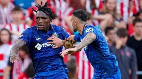 Chrisantus Uche celebrando su gol ante el Athletic.