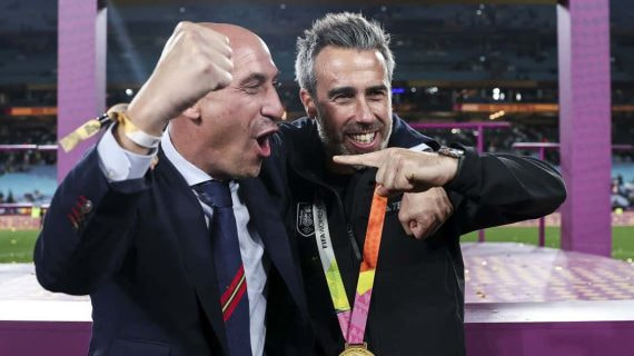 Luis Rubiales y Jorge Vilda celebran el Mundial femenino ganado el 20 de agosto de 2023 en Sídney.