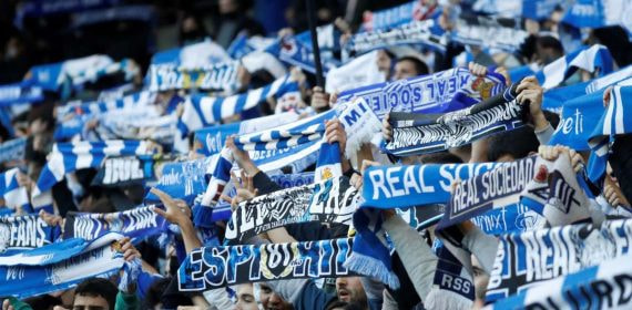 Imagen de aficionados de la Real Sociedad en el Reale Arena.