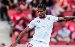 Badé durante el Sevilla-Girona.