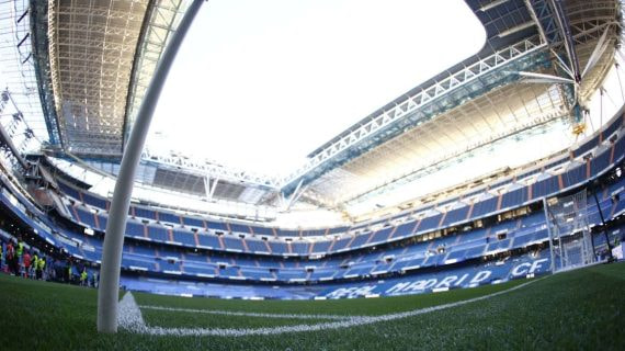Vista desde el césped del Santiago Bernabéu.