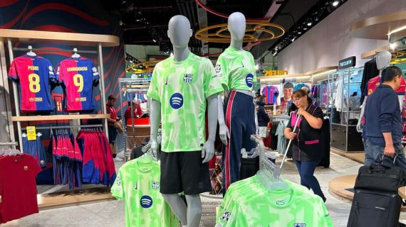 Así es la tercera equipación del Barça para la temporada 24/25.