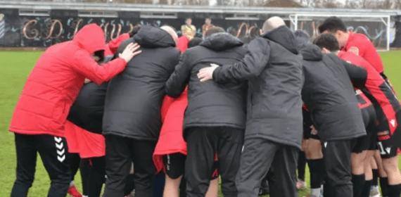 Los jugadores del Laguna, antes de un partido.