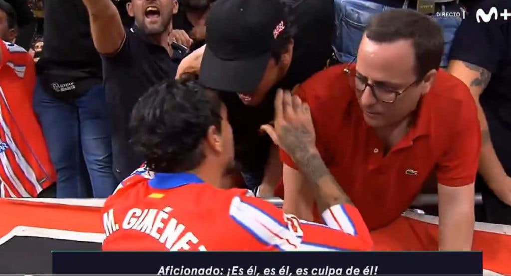 Giménez habla con los ultras.