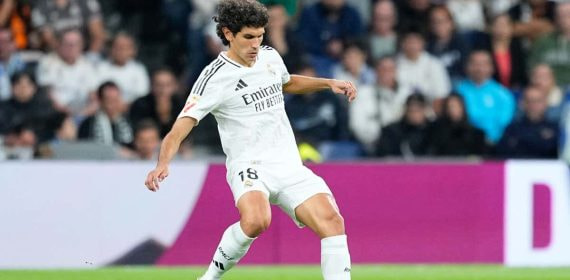 Vallejo, ante el Alavés.