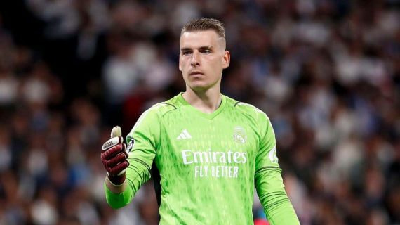 Lunin, durante un partido del Real Madrid.