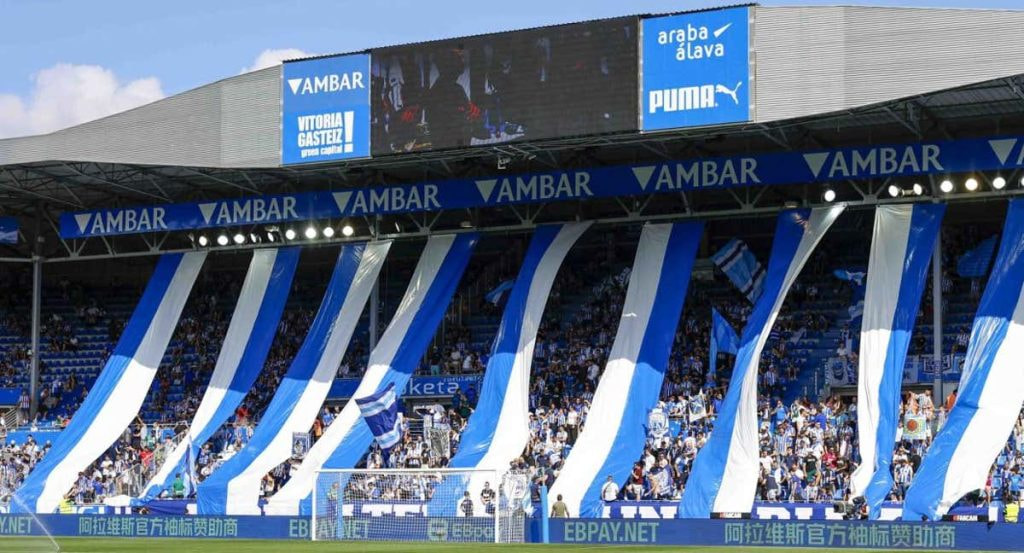 La peña más numerosa del Deportivo Alavés llama a la movilización contra el fútbol entre semana.