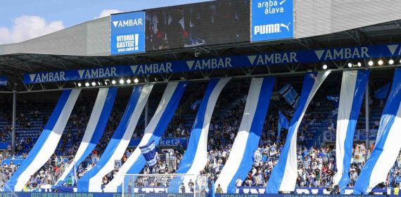 La peña más numerosa del Deportivo Alavés llama a la movilización contra el fútbol entre semana.