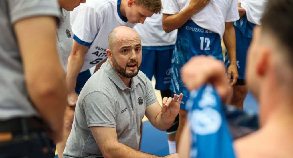 Mikel Odriozola afronta su segunda temporada al frente del Gipuzkoa Basket.
