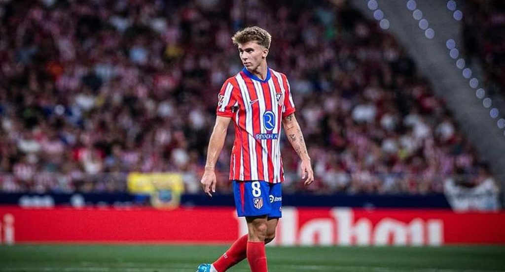 Pablo Barrios, durante un partido esta temporada.
