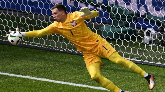 Szczęsny jugó la Eurocopa de Alemania con Polonia antes de retirarse.