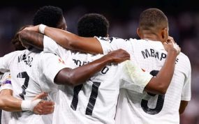 Vinicius, Rodrygo y Mbappé celebran un gol contra el Espanyol.