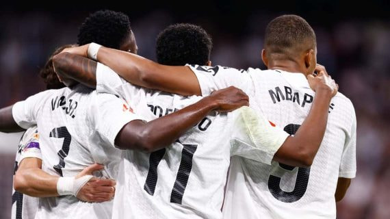 Vinicius, Rodrygo y Mbappé celebran un gol contra el Espanyol.