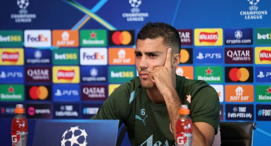 Rodri Hernández durante su comparecencia en la previa de la Champions League.