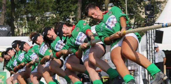 Sokatira, un deporte apenas conocido que se practica en los cinco continentes y en el que mandan los suizos y las chinas