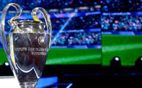 Trofeo de campeón de la Champions League.