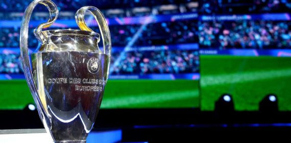 Trofeo de campeón de la Champions League.