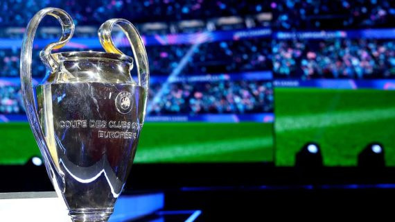 Trofeo de campeón de la Champions League.