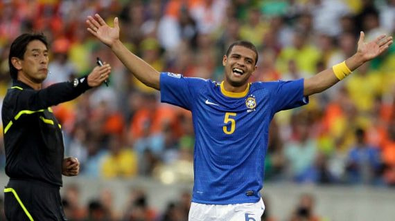 Felipe Melo, con la selección de Brasil, en el Mundial de Sudáfrica.